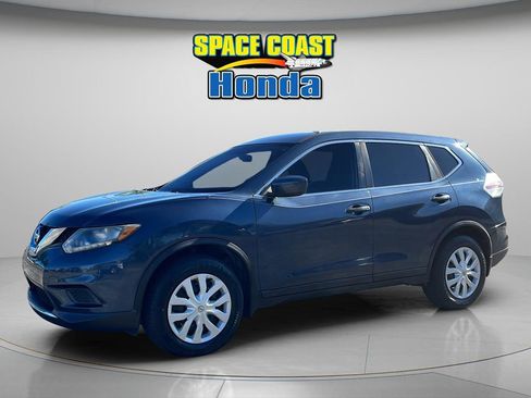 Used 2016 Nissan Rogue S w/ S Family Package image 9