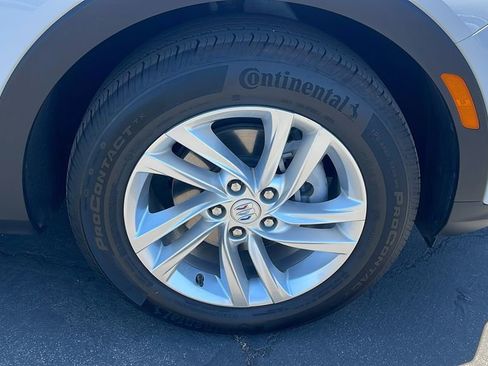 Used 2024 Buick Envista Preferred w/ Convenience I Package image 9