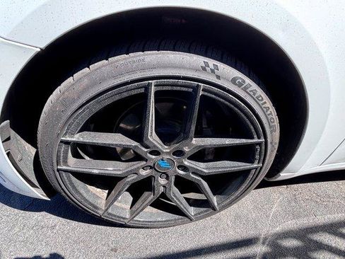 Used 2018 Tesla Model 3 Long Range RWD image 6
