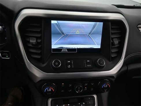 Used 2023 GMC Acadia SLE image 37