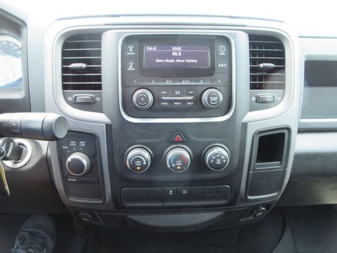 Used 2014 RAM 1500 Express AWD/4WD image 30