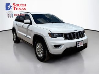 Used 2019 Jeep Grand Cherokee Laredo RWD video 1