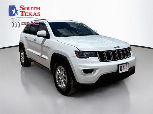 Used 2019 Jeep Grand Cherokee Laredo RWD image 1