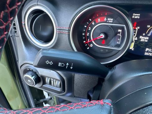 Used 2022 Jeep Wrangler Unlimited Rubicon w/ Steel Bumper Group AWD/4WD image 18