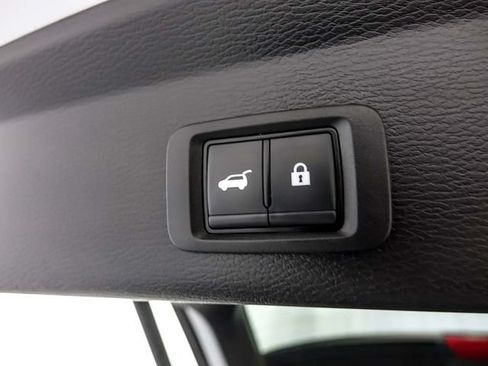 Used 2024 Mitsubishi Outlander SE AWD/4WD image 32