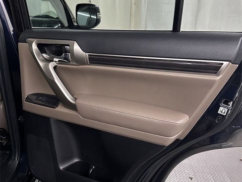 Used 2021 Lexus GX 460 Premium image 38