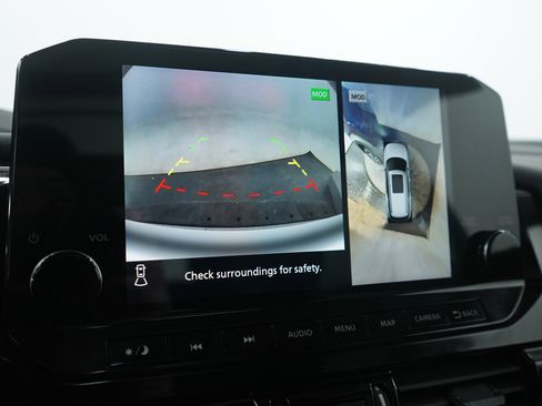 Used 2022 Nissan Pathfinder Platinum w/ Cargo Package image 22