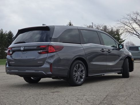New 2026 Honda Odyssey Touring image 20