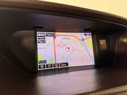 Used 2016 Lexus ES 350 ES 350 Sedan 4D w/ Luxury Package w/Wood Trim image 19