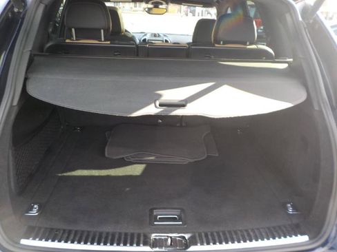 Used 2016 Porsche Cayenne w/ Premium Package image 24