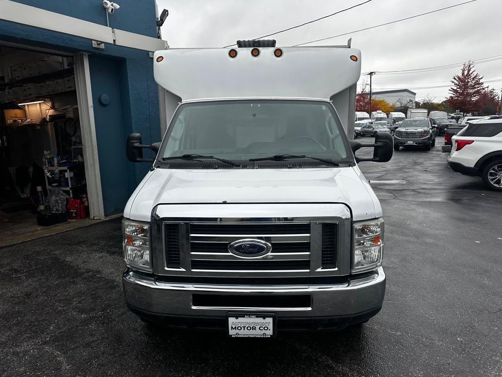 Used 2013 Ford E-350 and Econoline 350 Super Duty RWD image 6