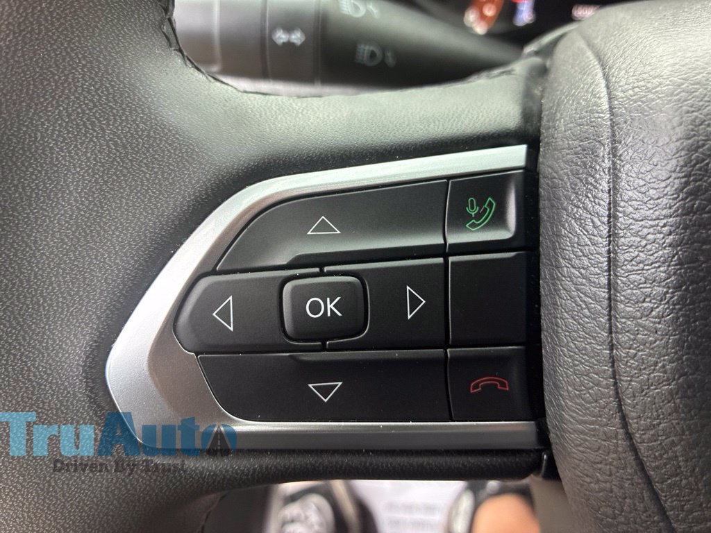 Used 2024 Jeep Compass Latitude AWD/4WD image 27