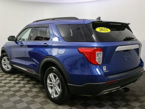 Used 2022 Ford Explorer XLT w/ Equipment Group 202A image 7