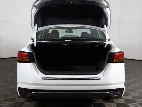 Used 2022 Nissan Altima 2.5 SR image 12