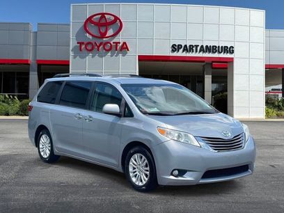 Used 2016 Toyota Sienna XLE w/ XLE Navigation Package