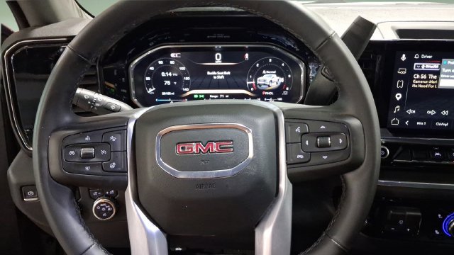 Used 2026 GMC Sierra 1500 SLT AWD/4WD image 12