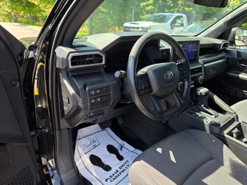 Used 2024 Toyota Tacoma SR w/ SR Upgrade Package AWD/4WD image 20