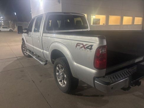 Used 2016 Ford F250 Lariat w/ Lariat Ultimate Package image 3