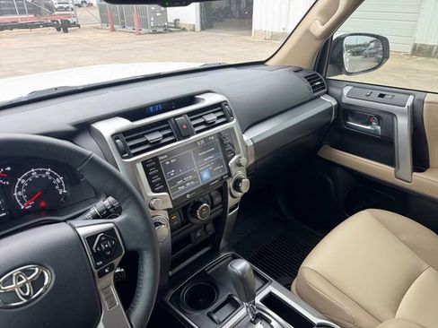 Used 2023 Toyota 4Runner SR5 Premium image 12