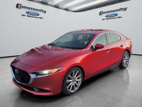 Used 2019 MAZDA MAZDA3 Sedan w/ Preferred Package image 1