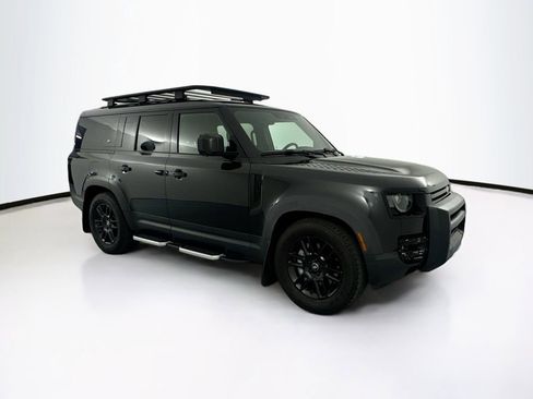 Used 2023 Land Rover Defender 130 SE image 32