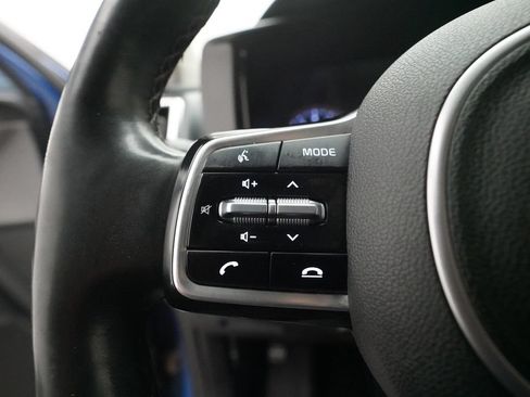 Used 2022 Kia Sorento LX AWD/4WD image 17