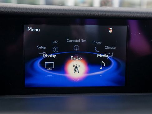 Used 2017 Lexus IS 200t image 28