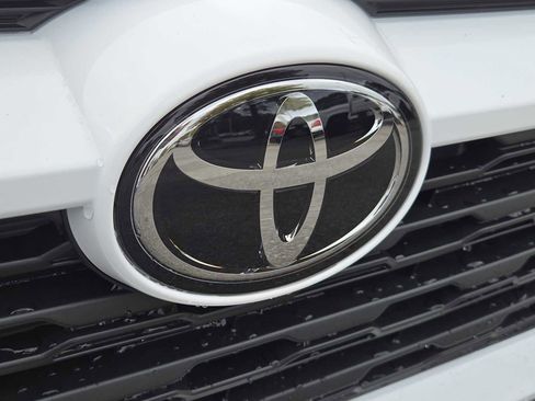 New 2025 Toyota RAV4 LE image 16