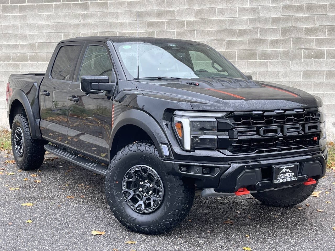Used 2025 Ford F150 Raptor w/ Equipment Group 803A Raptor R AWD/4WD image 1