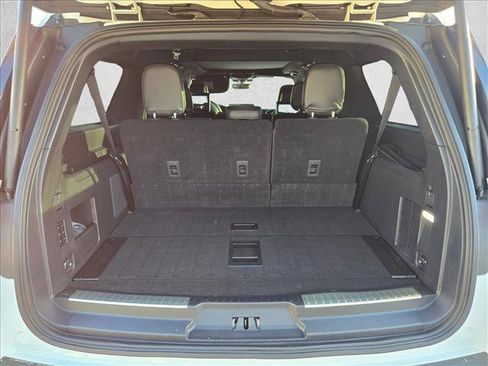 Used 2022 Lincoln Navigator L Reserve AWD/4WD image 6