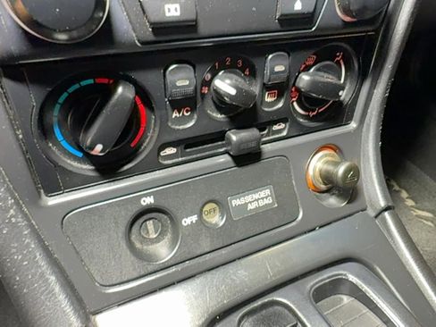 Used 2002 MAZDA MX-5 Miata image 24