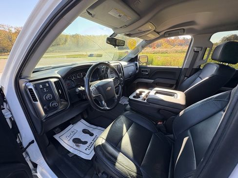 Used 2018 Chevrolet Silverado 1500 LT w/ All Star Edition image 42
