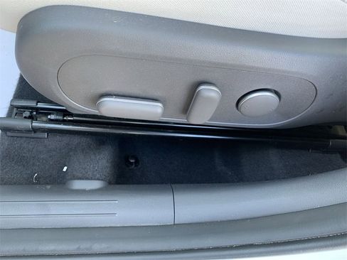 Used 2024 Hyundai Kona SEL image 12