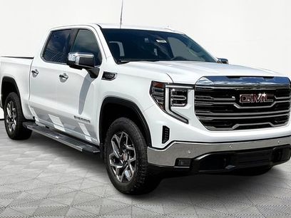 New 2026 GMC Sierra 1500 SLT w/ SLT Premium Plus Package