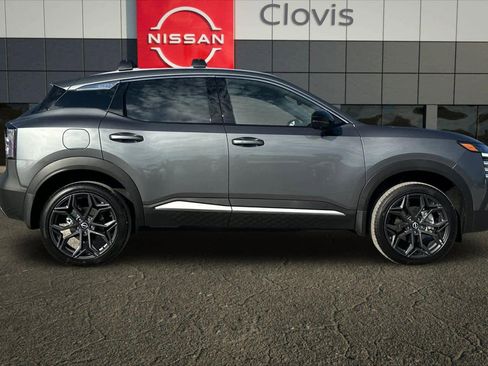 New 2026 Nissan Kicks SR w/ Illumination Package image 9