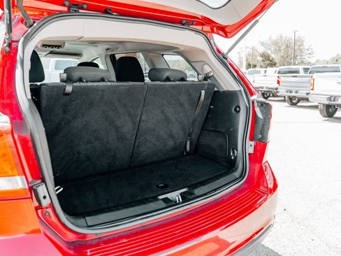 Used 2018 Dodge Journey SXT w/ Connectivity Group FWD image 30