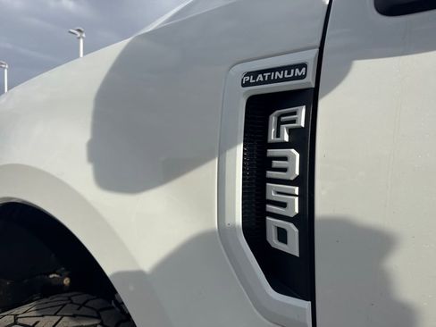 Used 2020 Ford F350 Platinum image 17