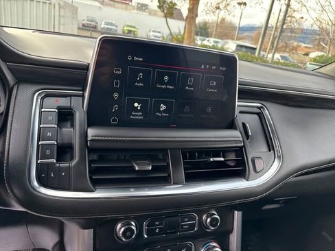 Used 2023 GMC Yukon XL SLT image 20