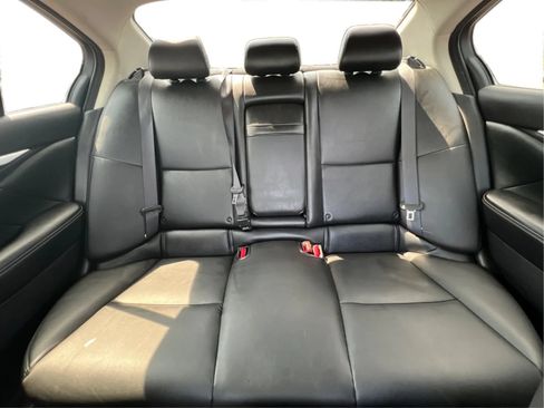 Used 2018 INFINITI Q50 Luxe w/ Essential Package (3.0T Luxe) AWD/4WD image 19