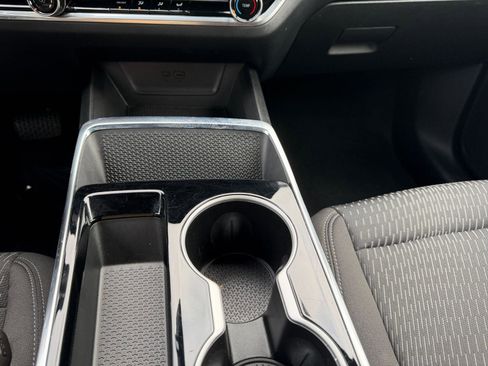 Used 2025 Chevrolet Equinox LT image 40