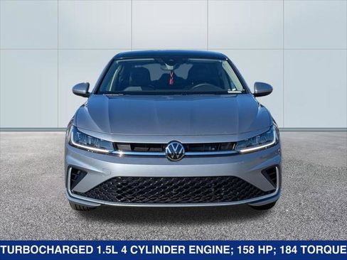 New 2025 Volkswagen Jetta SE FWD image 8