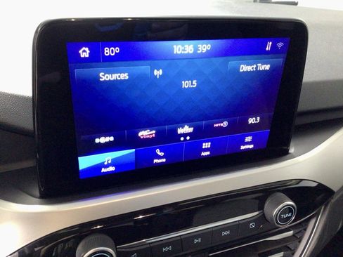 Used 2020 Ford Escape SE Sport image 19