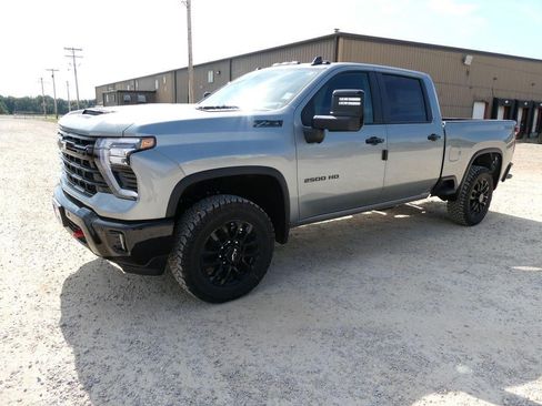 New 2026 Chevrolet Silverado 2500 LT w/ Trail Boss Package AWD/4WD image 8