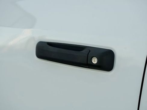 Used 2015 RAM 3500 Tradesman w/ Chrome Appearance Group image 15