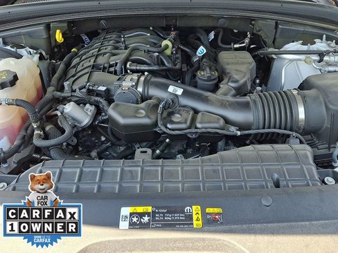 Used 2023 Jeep Grand Cherokee L Laredo AWD/4WD image 27
