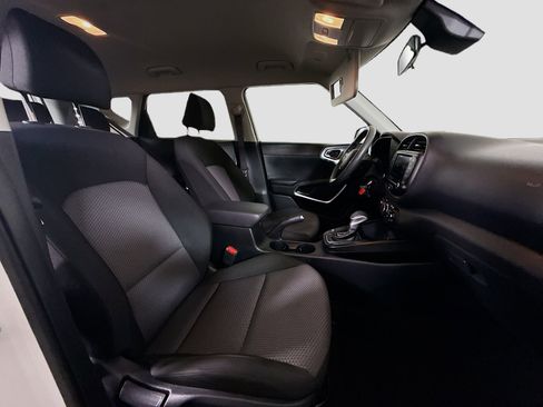 Used 2024 Kia Soul LX w/ Option Group 015 FWD image 28