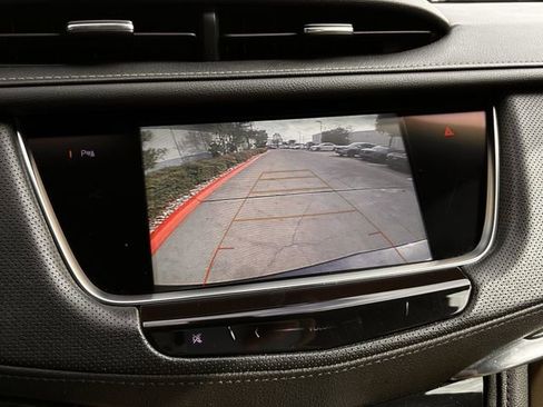 Used 2018 Cadillac XT5 FWD image 20