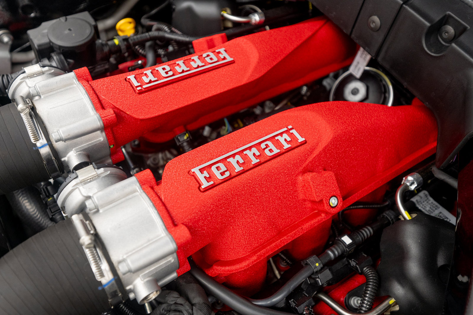 Used 2026 Ferrari Roma Spider RWD image 45