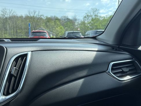 Used 2021 Chevrolet Equinox LT FWD image 31