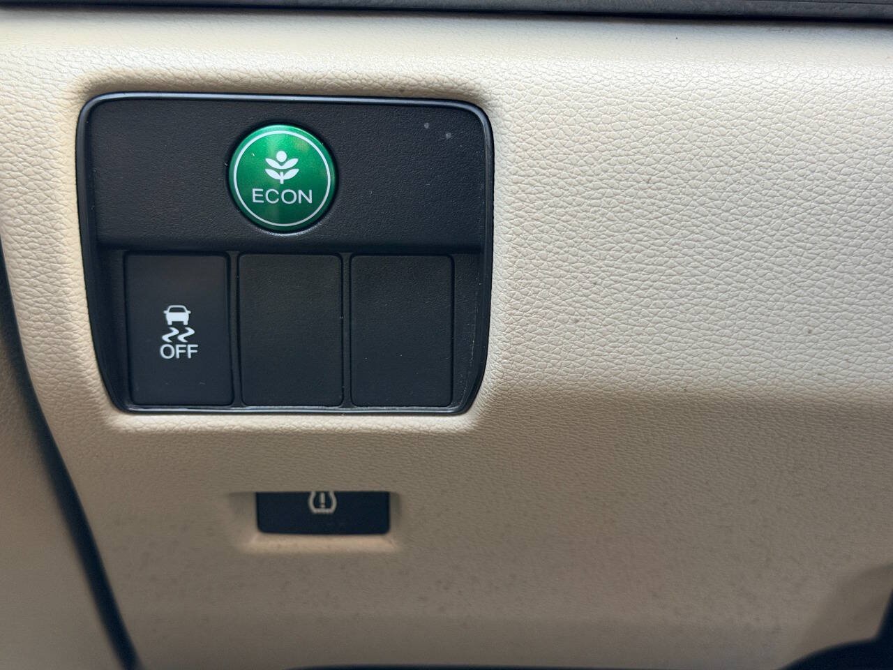 Used 2015 Honda Accord LX image 35
